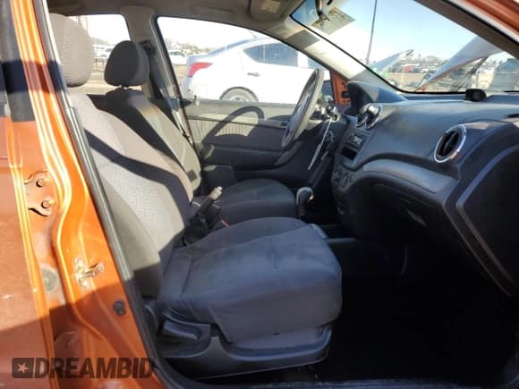 ✅ 2007 Chevrolet Aveo LT • VIN: KL1TG56637B116574 • Lot: 43270765. Wystawiony na Copart z przebiegiem 267 587 mil. Bezpłatny archiwum sprzedaży aukcyjnych z USA i szczegółowy raport historii pojazdu na DreamBid. Zdjęcie 7.