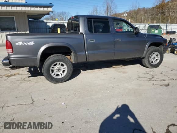 ✅ 2004 Dodge Dakota Sport • VIN: 1D7HG38K94S556894 • Lot: 79743994. Listed on Copart with 174,933 mi miles. Access the free auction sales archive from the USA and view a detailed vehicle history report at DreamBid. Image 3.