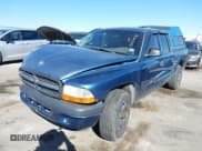 ✅ 2004 Dodge Dakota Sport • VIN: 1D7HL38K54S639797 • Lot: 43554673. Wystawiony na IAAI z przebiegiem 174 717 mil. Bezpłatny archiwum sprzedaży aukcyjnych z USA i szczegółowy raport historii pojazdu na DreamBid. Zdjęcie 2.