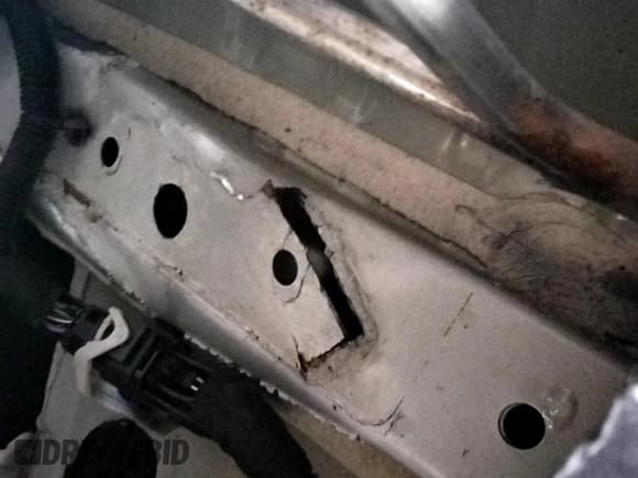 ✅ 2024 Chevrolet Equinox LS • VIN: 3GNAX5EG0RL248873 • Лот: 43705309. Опубликован ранее на IAAI с пробегом 50 735 миль. Бесплатный доступ к архиву аукционных продаж из США и подробный отчёт об истории автомобиля на DreamBid. Изображение 8.