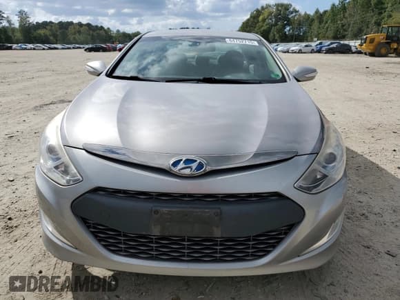 ✅ 2012 Hyundai Sonata Hybrid • VIN: KMHEC4A46CA035903 • Lot: 84752715. Listed on Copart with 90,300 mi. Free auction sales archive from the USA and detailed vehicle history report at DreamBid. Image 5.