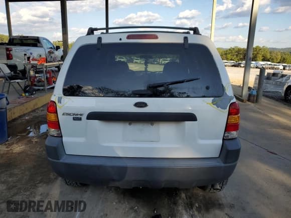 ✅ 2003 Ford Escape XLT Popular • VIN: 1FMYU03113KA61292 • Lot: 81870115. Listed on Copart with 264,945 mi. Free auction sales archive from the USA and detailed vehicle history report at DreamBid. Image 6.