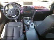 ✅ 2015 BMW 3 Series 328i • VIN: WBA3A5G57FNS82980 • Lot: 57552205. Wystawiony na Copart z przebiegiem 149 744 mil. Bezpłatny archiwum sprzedaży aukcyjnych z USA i szczegółowy raport historii pojazdu na DreamBid. Zdjęcie 8.