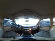 ✅ 2012 Chevrolet Tahoe LT • VIN: 1GNSCBE04CR141228 • Lot: 43740494. Wystawiony na IAAI z przebiegiem 261 914 mil. Bezpłatny archiwum sprzedaży aukcyjnych z USA i szczegółowy raport historii pojazdu na DreamBid. Zdjęcie 18.