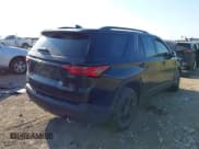 ✅ 2023 Chevrolet Traverse LS • VIN: 1GNERFKW5PJ321043 • Lot: 43370186. Wystawiony na IAAI z przebiegiem 32 386 mil. Bezpłatny archiwum sprzedaży aukcyjnych z USA i szczegółowy raport historii pojazdu na DreamBid. Zdjęcie 4.