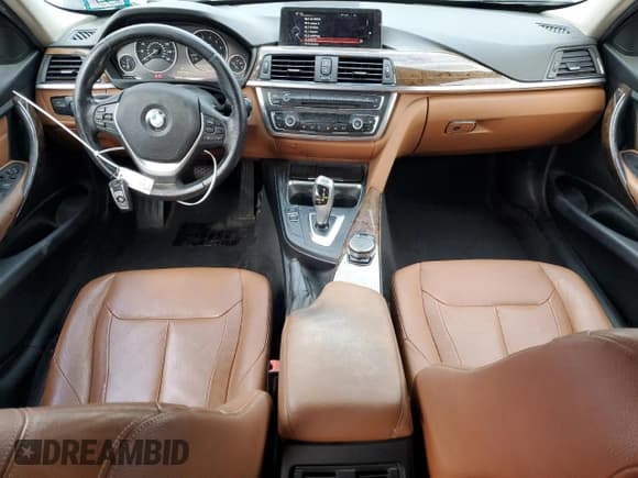 ✅ 2015 BMW 3 Series 328i xDrive • VIN: WBA3B5C50FP653582 • Lot: 91160695. Listed on Copart with 187,818 mi. Free auction sales archive from the USA and detailed vehicle history report at DreamBid. Image 8.