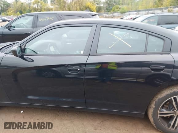 ✅ 2014 Dodge Charger RT Plus • VIN: 2C3CDXDT3EH178507 • Lot: 43463227. Wystawiony na IAAI z przebiegiem 141 820 mil. Bezpłatny archiwum sprzedaży aukcyjnych z USA i szczegółowy raport historii pojazdu na DreamBid. Zdjęcie 14.