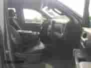 2020 Chevrolet Silverado 1500 LT z VIN 1GCRYDEK6LZ115154, wystawiony jako IAAI lot #42620238 z przebiegiem 97 370 mil mil oraz . Historia ofert i sprzedaży dostępna na DreamBid. Obrazek 5.