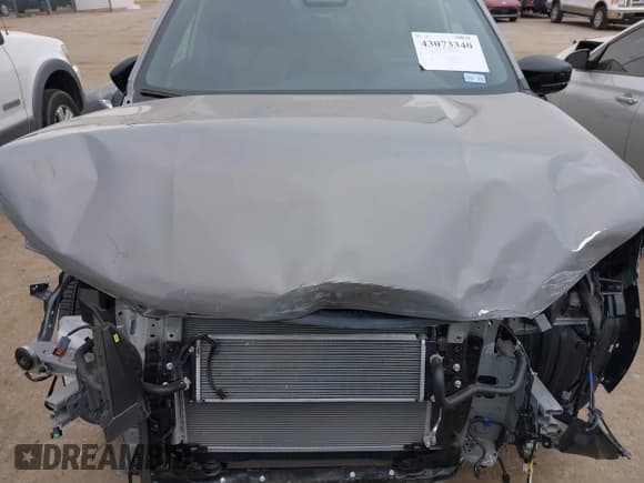 ✅ 2025 Subaru Forester Touring Hybrid • VIN: JF2SLSTD3SH409321 • Lot: 43073340. Listed on IAAI with 1,291 mi. Free auction sales archive from the USA and detailed vehicle history report at DreamBid. Image 6.