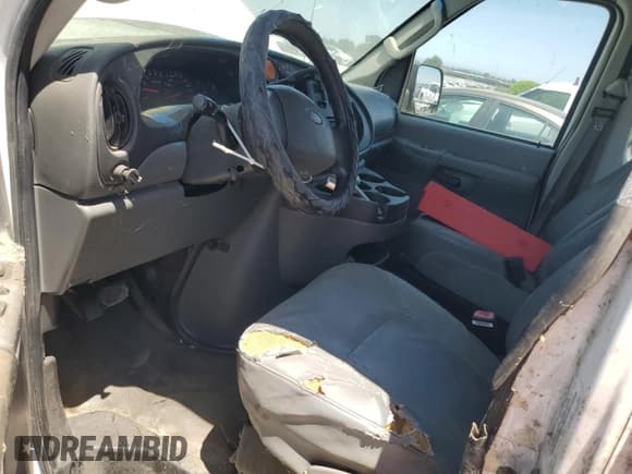 ✅ 2006 Ford Econoline Cargo • VIN: 1FTNE24W16DA32460 • Лот: 60887395. Опубликован ранее на Copart с пробегом 372 336 миль. Бесплатный доступ к архиву аукционных продаж из США и подробный отчёт об истории автомобиля на DreamBid. Изображение 8.