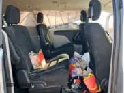 ✅ 2015 Dodge Grand Caravan SE • VIN: 2C4RDGBG4FR647983 • Lot: 82428085. Wystawiony na Copart z przebiegiem 126 627 mil. Bezpłatny archiwum sprzedaży aukcyjnych z USA i szczegółowy raport historii pojazdu na DreamBid. Zdjęcie 11.