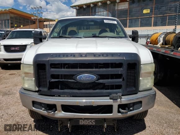 ✅ 2008 Ford F-250 XL • VIN: 1FTSX21518EA65285 • Лот: 65666564. Опубликован ранее на Copart с пробегом 267 937 миль. Бесплатный доступ к архиву аукционных продаж из США и подробный отчёт об истории автомобиля на DreamBid. Изображение 5.