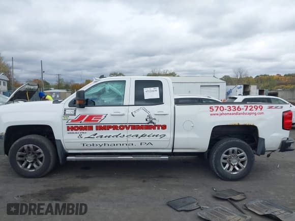 ✅ 2015 Chevrolet Silverado 2500HD LT • VIN: 1GC2KVEG5FZ500679 • Lot: 43524430. Listed on IAAI with 102,475 mi. Free auction sales archive from the USA and detailed vehicle history report at DreamBid. Image 14.