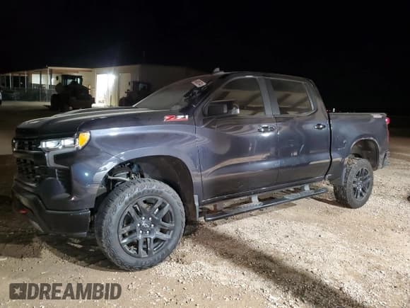 ✅ 2022 Chevrolet Silverado 1500 LT Trail Boss • VIN: 3GCUDFED8NG656468 • Lot: 84808744. Wystawiony na Copart z przebiegiem 50 162 mil. Bezpłatny archiwum sprzedaży aukcyjnych z USA i szczegółowy raport historii pojazdu na DreamBid. Zdjęcie 1.