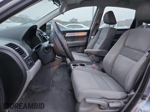 ✅ 2011 Honda CR-V LX • VIN: 5J6RE3H37BL002722 • Lot: 91931165. Wystawiony na Copart z przebiegiem Nie podano. Bezpłatny archiwum sprzedaży aukcyjnych z USA i szczegółowy raport historii pojazdu na DreamBid. Zdjęcie 7.