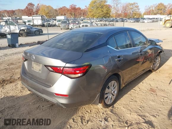 ✅ 2021 Nissan Sentra S • VIN: 3N1AB8BV2MY284946 • Lot: 43718757. Wystawiony na IAAI z przebiegiem 66 773 mil. Bezpłatny archiwum sprzedaży aukcyjnych z USA i szczegółowy raport historii pojazdu na DreamBid. Zdjęcie 4.