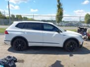 ✅ 2021 Volkswagen Tiguan SE • VIN: 3VV2B7AX5MM054356 • Lot: 43035399. Wystawiony na IAAI z przebiegiem 87 671 mil. Bezpłatny archiwum sprzedaży aukcyjnych z USA i szczegółowy raport historii pojazdu na DreamBid. Zdjęcie 13.