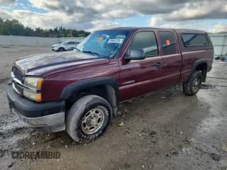 ✅ 2003 Chevrolet Silverado 2500HD LT • VIN: 1GCHK29U83E145731 • Lot: 89863395. Wystawiony na Copart z przebiegiem 144 055 mil. Bezpłatny archiwum sprzedaży aukcyjnych z USA i szczegółowy raport historii pojazdu na DreamBid. Zdjęcie 1.