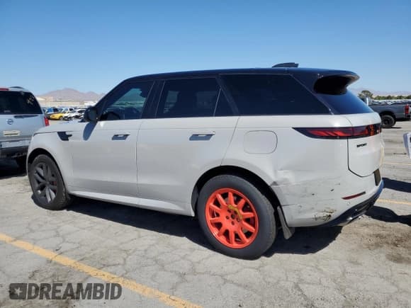 ✅ 2025 Land Rover Range Rover Sport Dynamic SE • VIN: SAL1L9E40SA426157 • Lot: 83853595. Wystawiony na Copart z przebiegiem 12 987 mil. Bezpłatny archiwum sprzedaży aukcyjnych z USA i szczegółowy raport historii pojazdu na DreamBid. Zdjęcie 2.