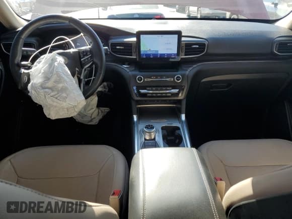 ✅ 2020 Ford Explorer Limited • VIN: 1FMSK8FH7LGB52749 • Lot: 86322305. Wystawiony na Copart z przebiegiem 73 744 mil. Bezpłatny archiwum sprzedaży aukcyjnych z USA i szczegółowy raport historii pojazdu na DreamBid. Zdjęcie 8.