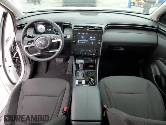 ✅ 2022 Hyundai Tucson SEL • VIN: 5NMJF3AE2NH133333 • Lot: 48426643. Wystawiony na Copart z przebiegiem 8 340 mil. Bezpłatny archiwum sprzedaży aukcyjnych z USA i szczegółowy raport historii pojazdu na DreamBid. Zdjęcie 8.