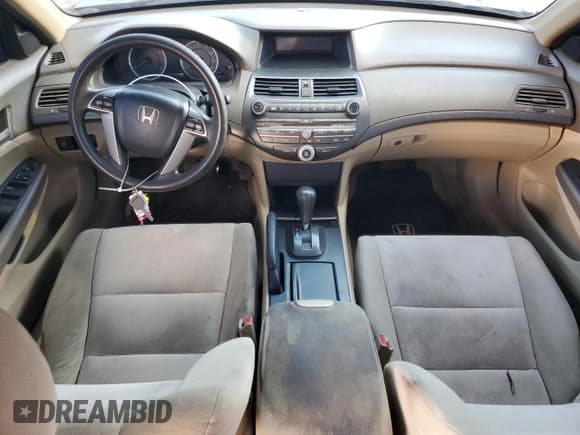 ✅ 2010 Honda Accord LX • VIN: 1HGCP2F37AA186462 • Лот: 85754165. Опубликован ранее на Copart с пробегом 175 734 миль. Бесплатный доступ к архиву аукционных продаж из США и подробный отчёт об истории автомобиля на DreamBid. Изображение 8.