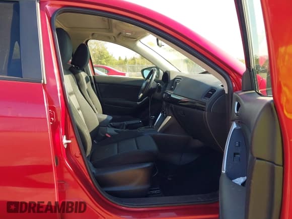 ✅ 2014 Mazda CX-5 Touring • VIN: JM3KE2CY9E0366805 • Lot: 43557677. Wystawiony na IAAI z przebiegiem 210 857 mil. Bezpłatny archiwum sprzedaży aukcyjnych z USA i szczegółowy raport historii pojazdu na DreamBid. Zdjęcie 5.