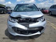 ✅ 2018 Chevrolet Bolt EV LT • VIN: 1G1FW6S01J4134351 • Lot: 68011714. Wystawiony na Copart z przebiegiem 40 479 mil. Bezpłatny archiwum sprzedaży aukcyjnych z USA i szczegółowy raport historii pojazdu na DreamBid. Zdjęcie 5.
