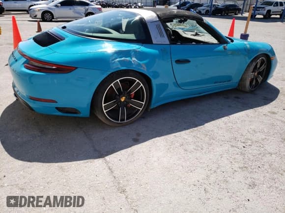 ✅ 2017 Porsche 911 4S • VIN: WP0BB2A9XHS136860 • Lot: 58390023. Wystawiony na Copart z przebiegiem 18 316 mil. Bezpłatny archiwum sprzedaży aukcyjnych z USA i szczegółowy raport historii pojazdu na DreamBid. Zdjęcie 3.