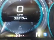 ✅ 2018 Chevrolet Camaro 1SS • VIN: 1G1FF1R75J0105979 • Lot: 43351013. Wystawiony na IAAI z przebiegiem 32 213 mil. Bezpłatny archiwum sprzedaży aukcyjnych z USA i szczegółowy raport historii pojazdu na DreamBid. Zdjęcie 15.