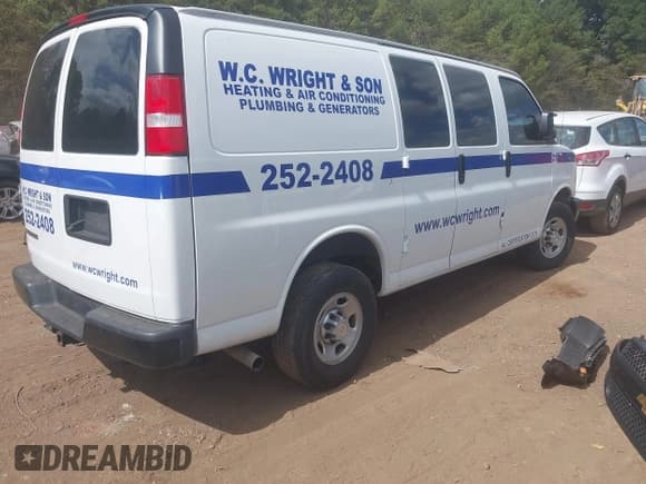 ✅ 2023 Chevrolet Express Cargo • VIN: 1GCWGAFP9P1203389 • Лот: 43331266. Опубликован ранее на IAAI с пробегом 52 485 миль. Бесплатный доступ к архиву аукционных продаж из США и подробный отчёт об истории автомобиля на DreamBid. Изображение 4.