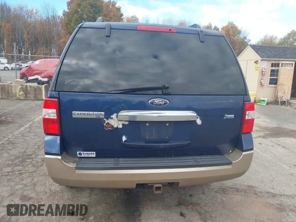 ✅ 2012 Ford Expedition XLT • VIN: 1FMJU1J56CEF57426 • Лот: 43500892. Опубликован ранее на IAAI с пробегом 183 619 миль. Бесплатный доступ к архиву аукционных продаж из США и подробный отчёт об истории автомобиля на DreamBid. Изображение 16.