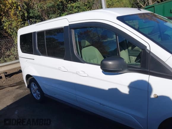 ✅ 2015 Ford Transit Connect XLT • VIN: NM0GE9F74F1196128 • Lot: 43601830. Listed on IAAI with 149,463 mi. Free auction sales archive from the USA and detailed vehicle history report at DreamBid. Image 14.