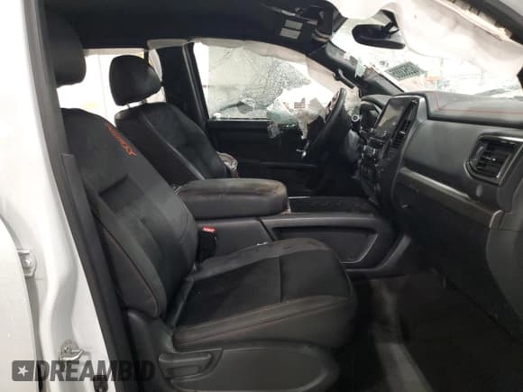 ✅ 2022 Nissan Titan SV • VIN: 1N6AA1EDXNN102917 • Лот: 82593885. Опубликован ранее на Copart с пробегом 21 839 миль. Бесплатный доступ к архиву аукционных продаж из США и подробный отчёт об истории автомобиля на DreamBid. Изображение 7.