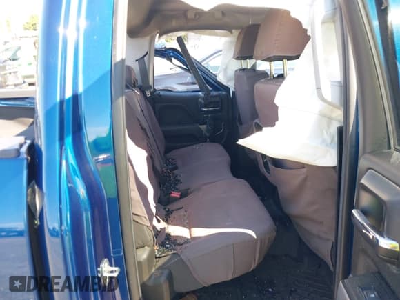 ✅ 2019 Chevrolet Silverado 1500 LT • VIN: 2GCVKPECXK1175049 • Lot: 42763309. Wystawiony na IAAI z przebiegiem 138 069 mil. Bezpłatny archiwum sprzedaży aukcyjnych z USA i szczegółowy raport historii pojazdu na DreamBid. Zdjęcie 8.