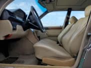 ✅ 1990 Mercedes-Benz 260 • VIN: WDBEA26D8LB226481 • Лот: 79699094. Опубликован ранее на Copart с пробегом 197 582 миль. Бесплатный доступ к архиву аукционных продаж из США и подробный отчёт об истории автомобиля на DreamBid. Изображение 7.