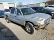 2004 Dodge Dakota SLT z VIN 1D7HL48K24S721847, wystawiony jako Copart lot #77673774 z przebiegiem Nie podano mil oraz Szkoda całkowita • Salvage title. Historia ofert i sprzedaży dostępna na DreamBid. Obrazek 4.