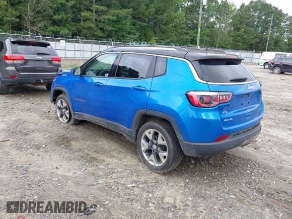 ✅ 2020 Jeep Compass Limited • VIN: 3C4NJDCB7LT208827 • Lot: 43063182. Listed on IAAI with 94,469 mi. Free auction sales archive from the USA and detailed vehicle history report at DreamBid. Image 3.
