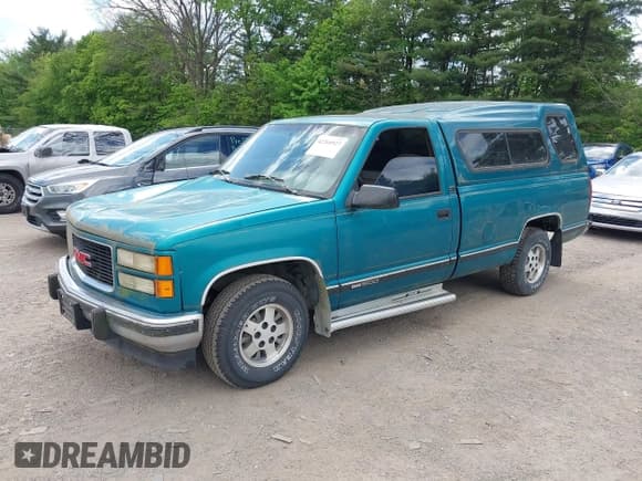 ✅ 1995 GMC Sierra 1500 • VIN: 1GTEC14K9SZ528472 • Lot: 42264927. Wystawiony na IAAI z przebiegiem 108 792 mil. Bezpłatny archiwum sprzedaży aukcyjnych z USA i szczegółowy raport historii pojazdu na DreamBid. Zdjęcie 2.