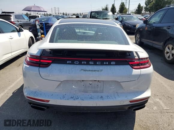 ✅ 2018 Porsche Panamera • VIN: WP0BE2A71JL160230 • Lot: 66218833. Listed on Copart with 54,165 mi. Free auction sales archive from the USA and detailed vehicle history report at DreamBid. Image 6.
