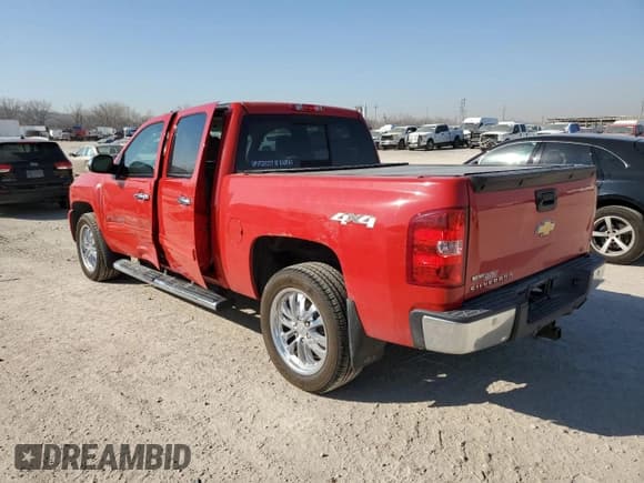 ✅ 2010 Chevrolet Silverado 1500 • VIN: 3GCXKTE24AG233395 • Lot: 49050065. Wystawiony na Copart z przebiegiem 150 481 mil. Bezpłatny archiwum sprzedaży aukcyjnych z USA i szczegółowy raport historii pojazdu na DreamBid. Zdjęcie 2.