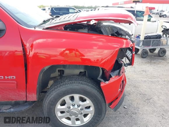 ✅ 2012 Chevrolet Silverado 2500HD LT • VIN: 1GC1KXC85CF241854 • Лот: 42551790. Опубликован ранее на IAAI с пробегом 177 958 миль. Бесплатный доступ к архиву аукционных продаж из США и подробный отчёт об истории автомобиля на DreamBid. Изображение 17.