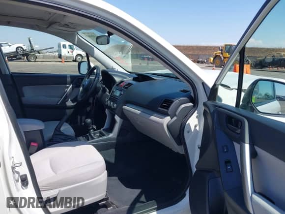 2015 Subaru Forester Premium с VIN JF2SJADC8FG522635, выставлен на аукционе IAAI как лот 43084638 с пробегом 143 389 миль миль и . История ставок и продаж доступна на DreamBid. Изображение 5.