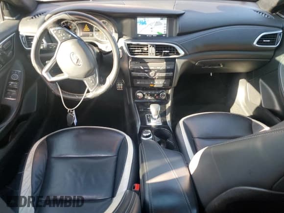 ✅ 2018 Infiniti QX30 Sport • VIN: SJKCH5CP2JA043601 • Lot: 61373725. Wystawiony na Copart z przebiegiem 105 119 mil. Bezpłatny archiwum sprzedaży aukcyjnych z USA i szczegółowy raport historii pojazdu na DreamBid. Zdjęcie 8.