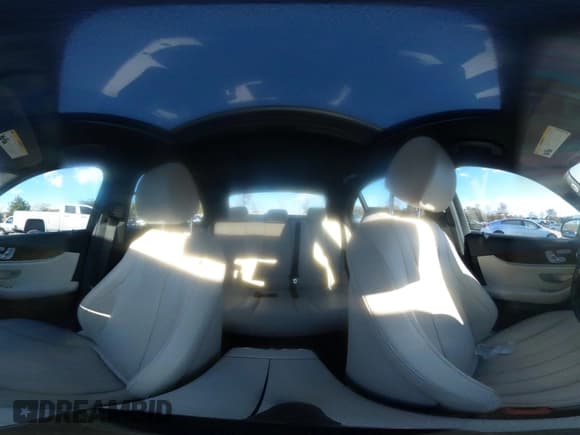 ✅ 2017 Mercedes-Benz E 300 Luxury • VIN: WDDZF4KBXHA195662 • Lot: 43590972. Listed on IAAI with 113,123 mi. Free auction sales archive from the USA and detailed vehicle history report at DreamBid. Image 18.