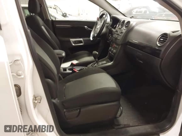 ✅ 2014 Chevrolet Captiva Sport LT • VIN: 3GNAL3EK2ES523616 • Lot: 41995571. Wystawiony na IAAI z przebiegiem 124 888 mil. Bezpłatny archiwum sprzedaży aukcyjnych z USA i szczegółowy raport historii pojazdu na DreamBid. Zdjęcie 5.