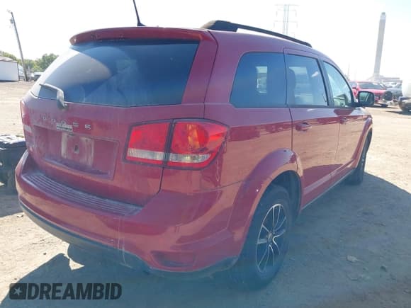 ✅ 2019 Dodge Journey SE • VIN: 3C4PDCBB1KT737717 • Lot: 43321880. Wystawiony na IAAI z przebiegiem 161 616 mil. Bezpłatny archiwum sprzedaży aukcyjnych z USA i szczegółowy raport historii pojazdu na DreamBid. Zdjęcie 4.
