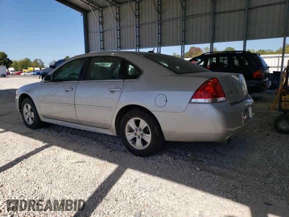 ✅ 2014 Chevrolet Impala LS • VIN: 2G1WA5E32E1132236 • Lot: 87092255. Listed on Copart with 220,247 mi. Free auction sales archive from the USA and detailed vehicle history report at DreamBid. Image 2.