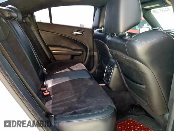 ✅ 2015 Dodge Charger RT • VIN: 2C3CDXCT0FH847092 • Лот: 84436785. Опубликован ранее на Copart с пробегом 95 598 миль. Бесплатный доступ к архиву аукционных продаж из США и подробный отчёт об истории автомобиля на DreamBid. Изображение 10.