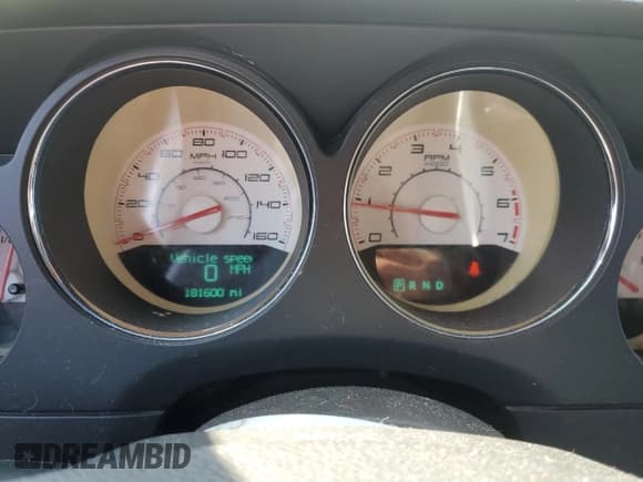 ✅ 2013 Dodge Challenger R/T Classic • VIN: 2C3CDYBT7DH699916 • Lot: 87728405. Wystawiony na Copart z przebiegiem 181 600 mil. Bezpłatny archiwum sprzedaży aukcyjnych z USA i szczegółowy raport historii pojazdu na DreamBid. Zdjęcie 9.